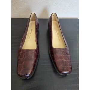 Women's Salvatore Ferragamo Burgundy Faux Reptile‎ Patent Leather Loafers Size 7